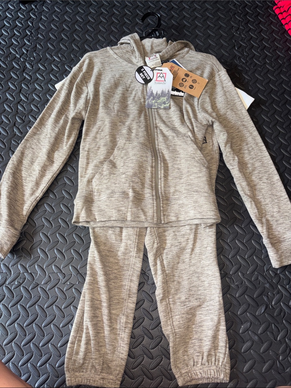 NWT Avalanche Heather grey Kids Hooded 3 piece Set